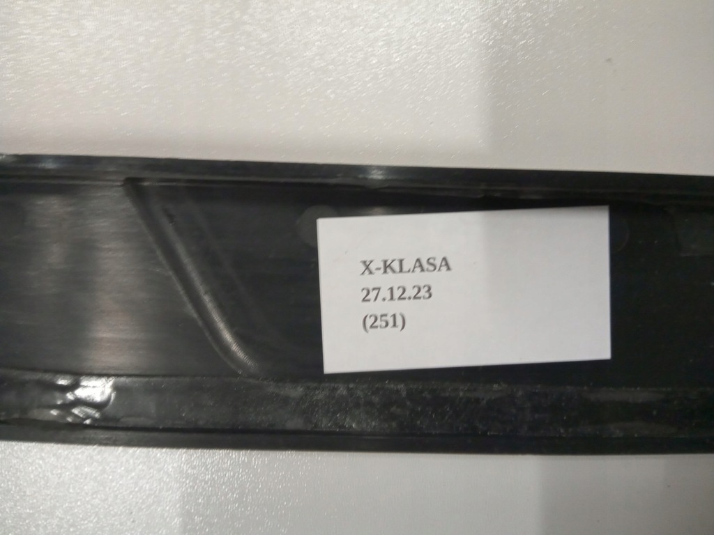 фото №9, Елементи кріпильні декоративні кришки кузов mercedes x470 w470