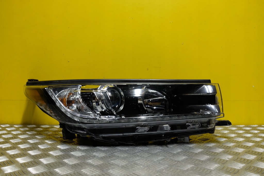 фото №1, Toyota highlander lift 2017-2018 фара лампа звичайна з led r usa