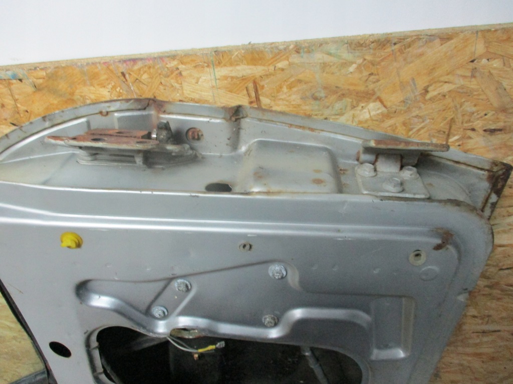 фото №8, Дверь левая lancia gamma coupe