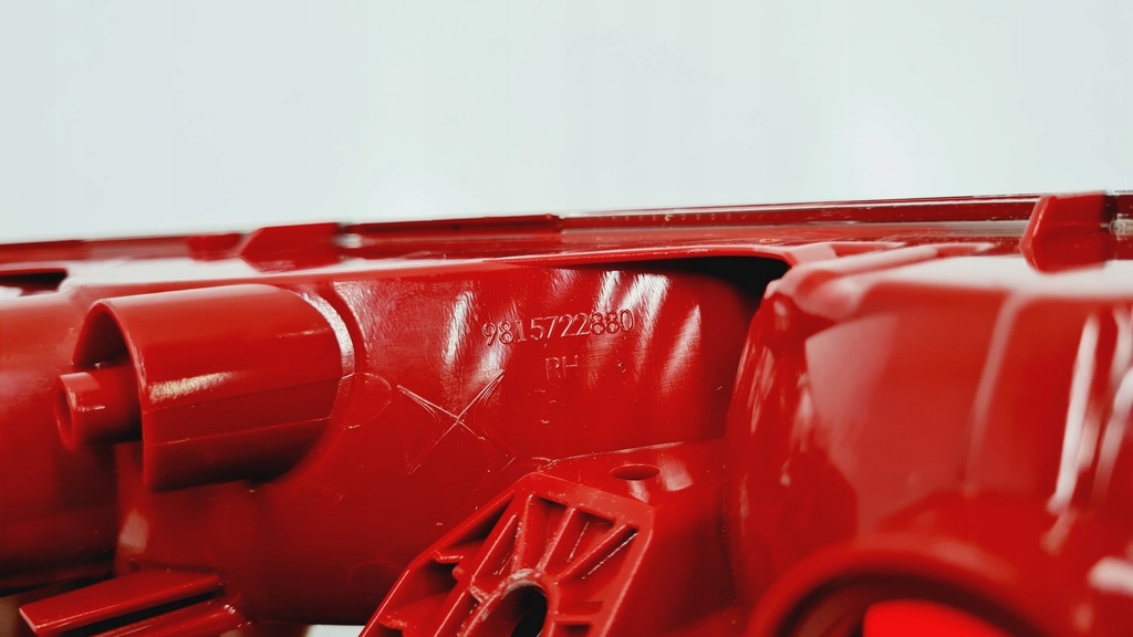 фото №8, Лампа бампера права задня citroen ds7