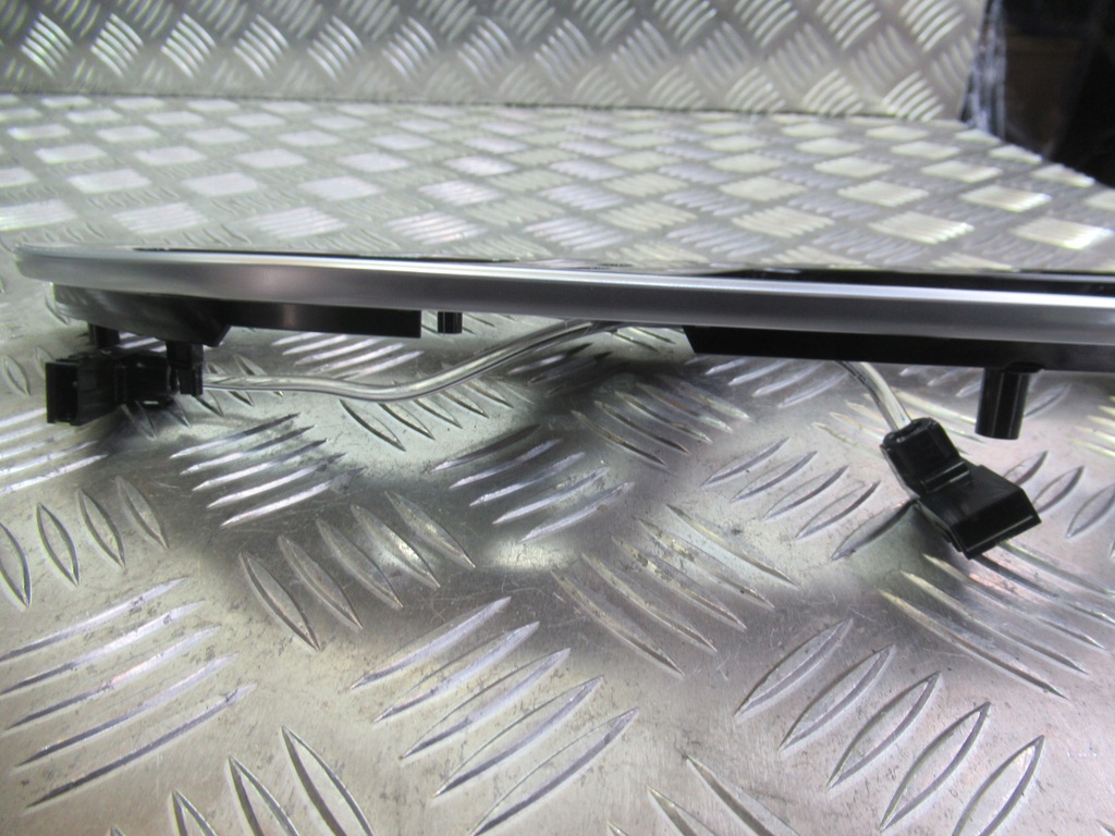 фото №14, Mercedes w206 накладки декоративні декори консолі двері тунель підсвічувані d298