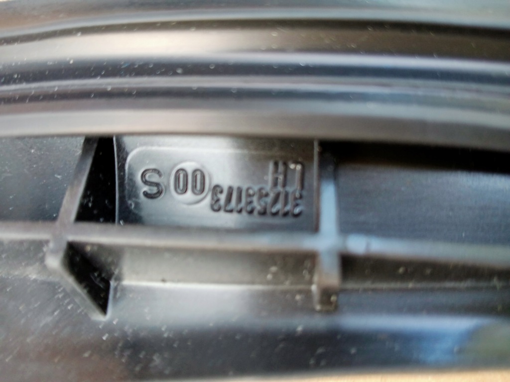 фото №5, Volvo v70 xc70 левая прокладка молдинг дверь задняя