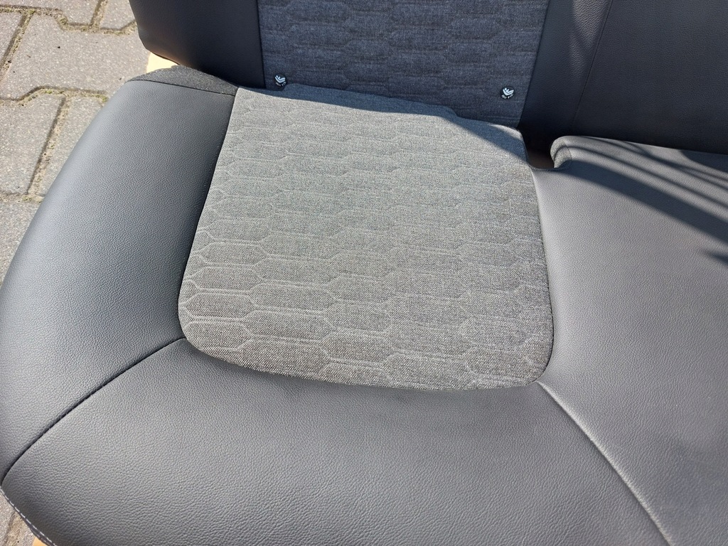 фото №3, Заднее сиденье задняя renault zoe полукожа