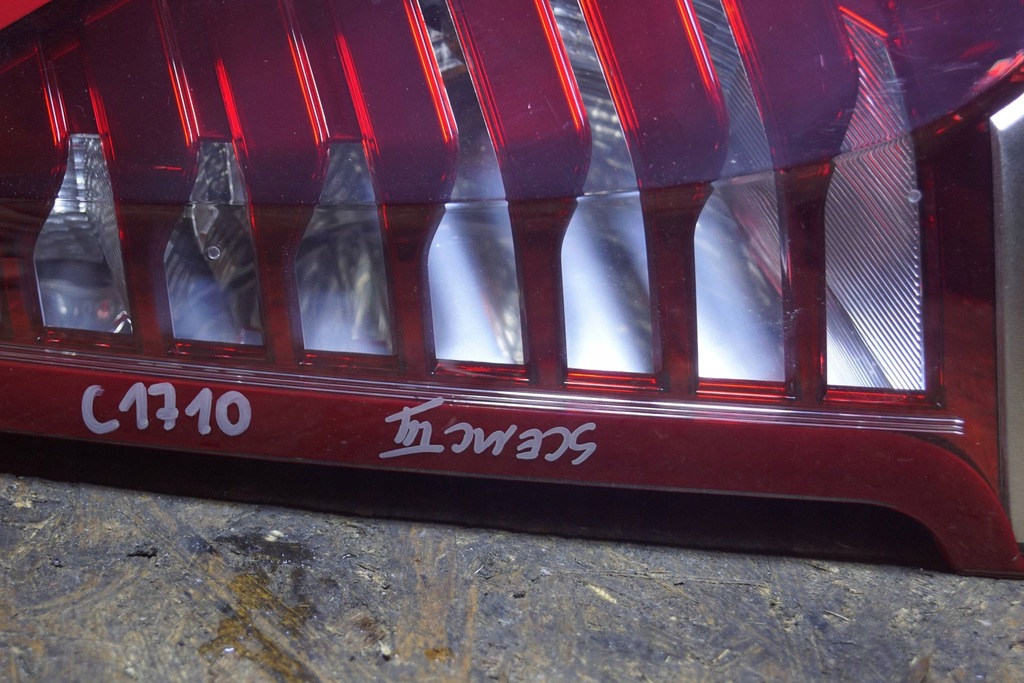 фото №6, Renault scenic iii лампа правый задняя c1710