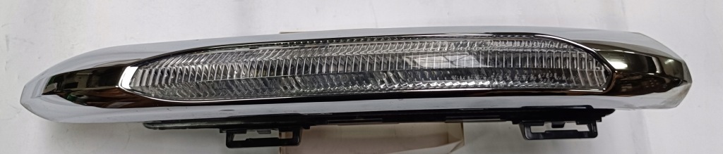 Купить Mercedes slk w172 r172 фонарь  дневные led левая