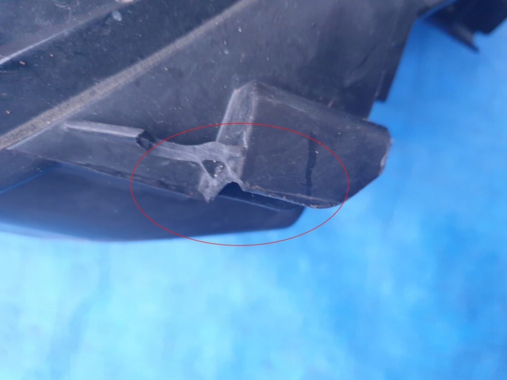 фото №6, Peugeot 308 2 ii t9 лампа передняя левая линза