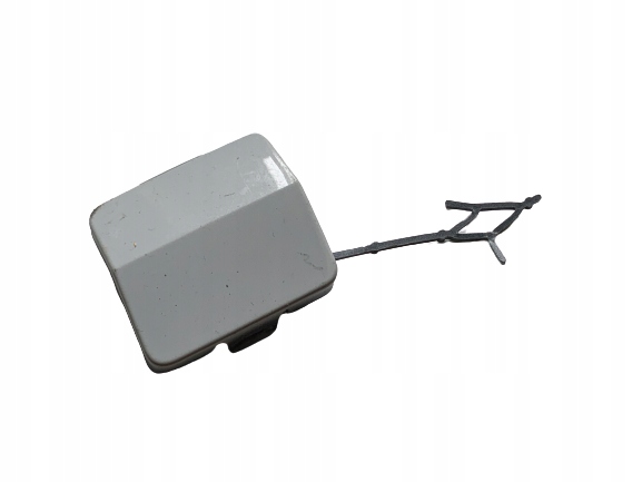 фото №1, Skoda scala 19- заглушка бампера фаркоп задня