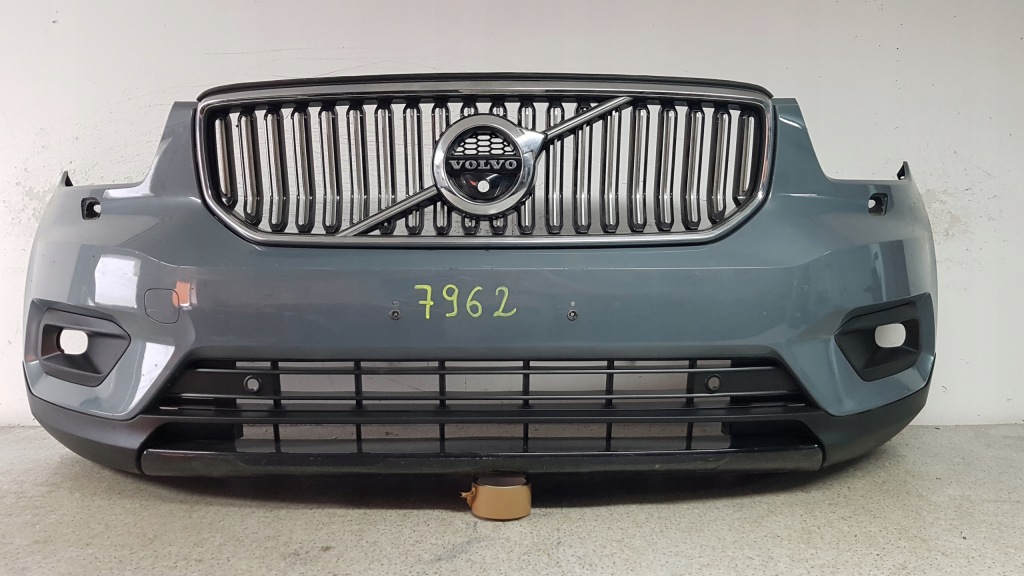 Купить Volvo xc40 xc 40 2017 - бампер перед 7962