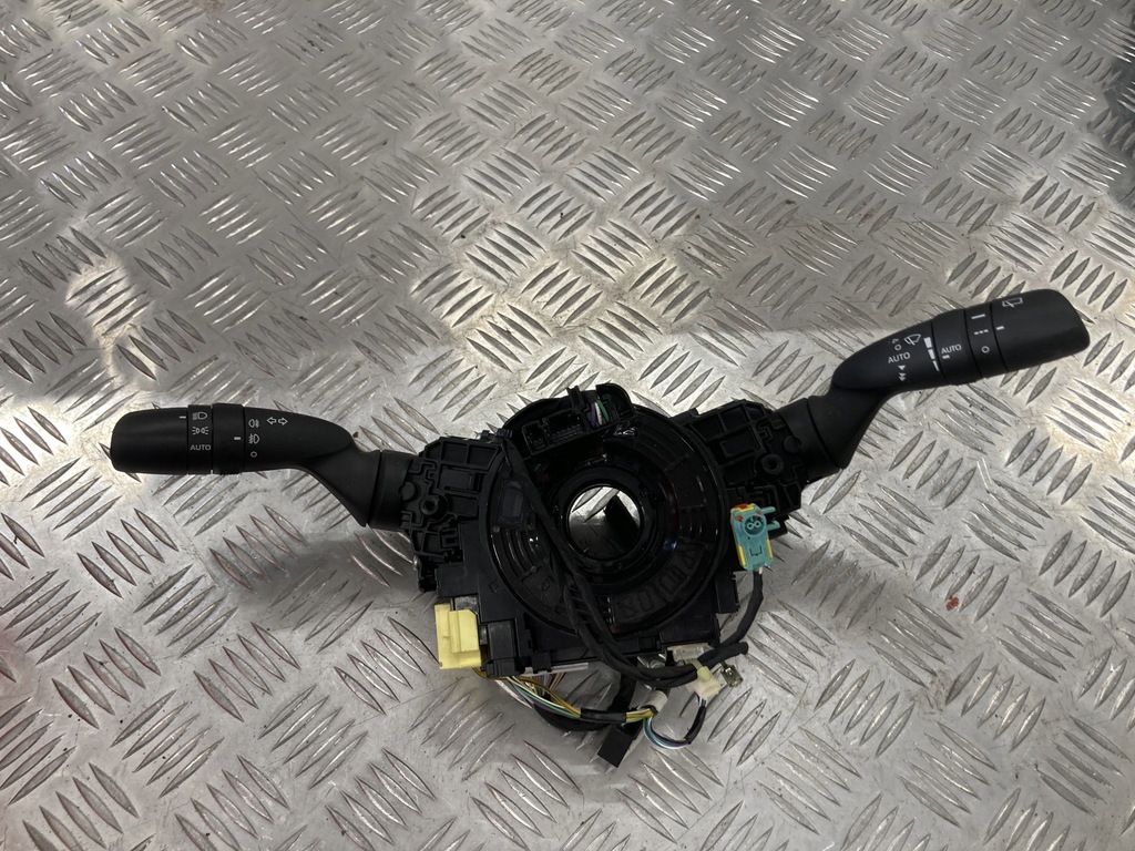 фото №1, Перемикач комбінований стрічка toyota corolla e21 19-