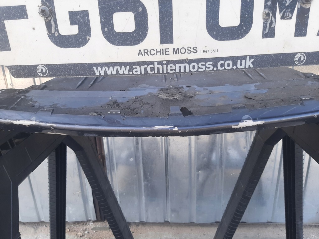 Бампер перед передній opel insignia a 2008-2013 колір z177 Зі Шроту