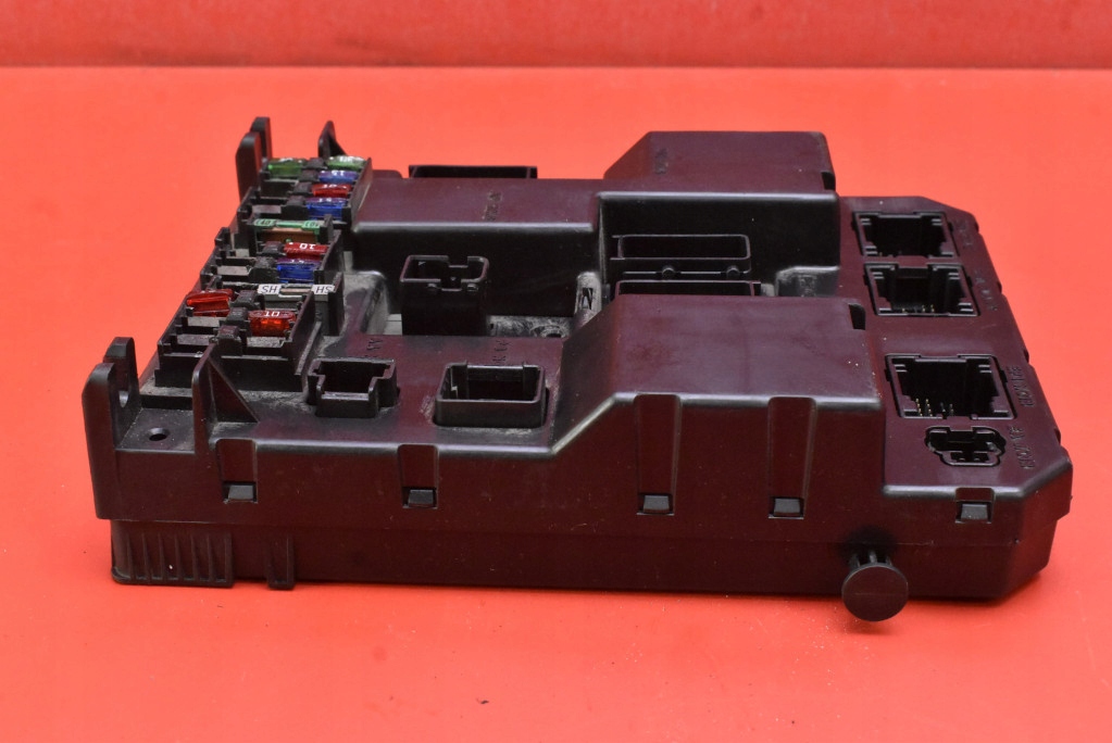 фото №5, Коробка предохранителей bsi 9651196980 peugeot 307 2.0 hdi 107 km 01-05