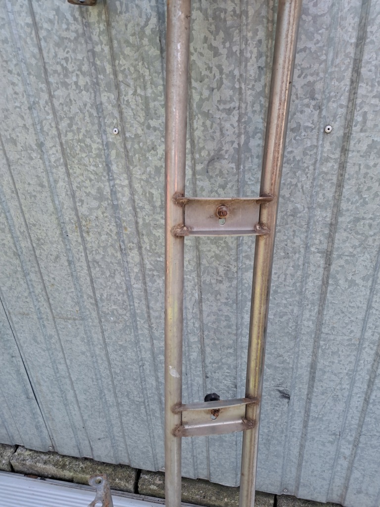 Iveco daily бампер помост подножка задний  задний Цена