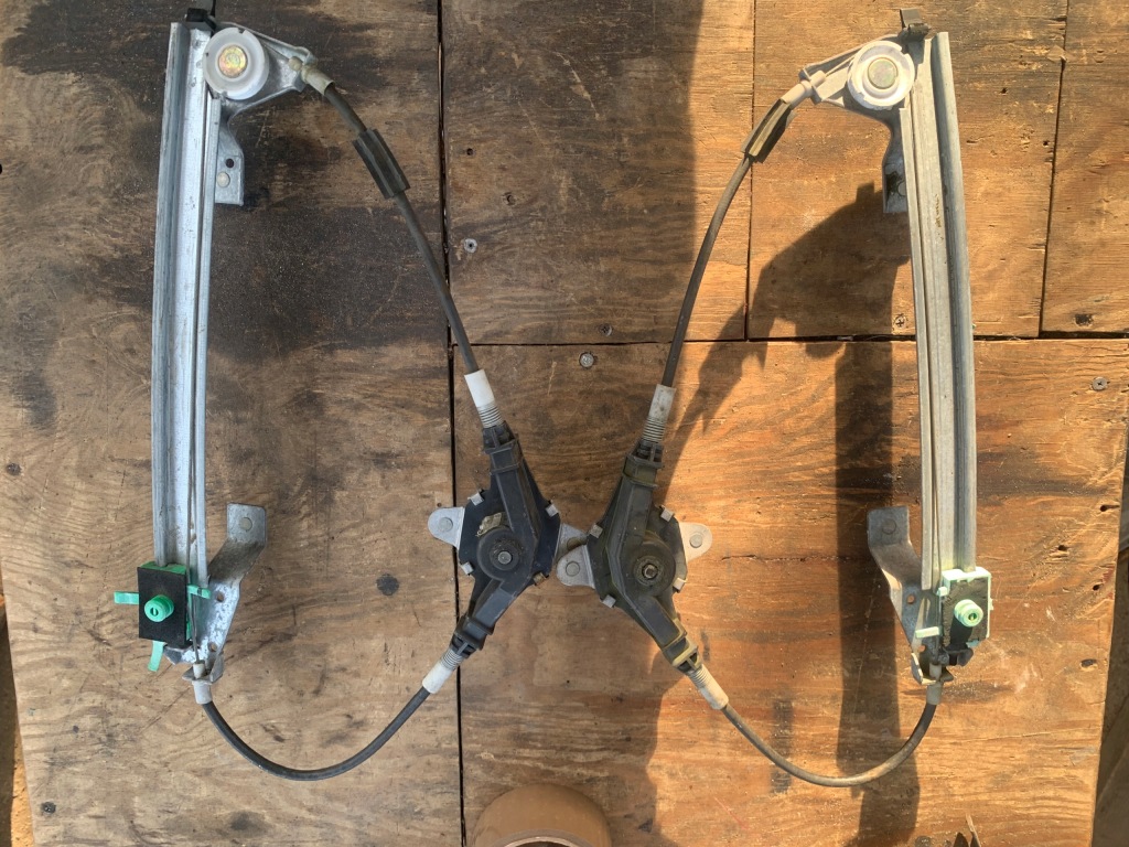 фото №7, Комплект подъемник стекло дверь punto ii задняя grande