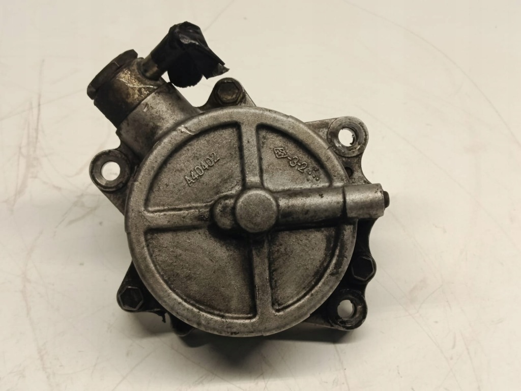 Купить Nissan x-trail t30 2.2 dci насос вакуум 14650-ad200