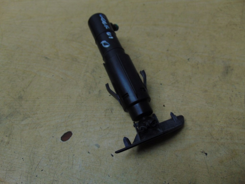 фото №4, Омыватель фара правый vw golf vi r-line