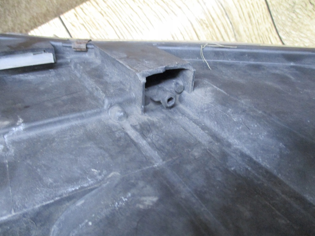 фото №8, Повреждённая anglik лампа передняя левая vw passat cc 3c8941005d