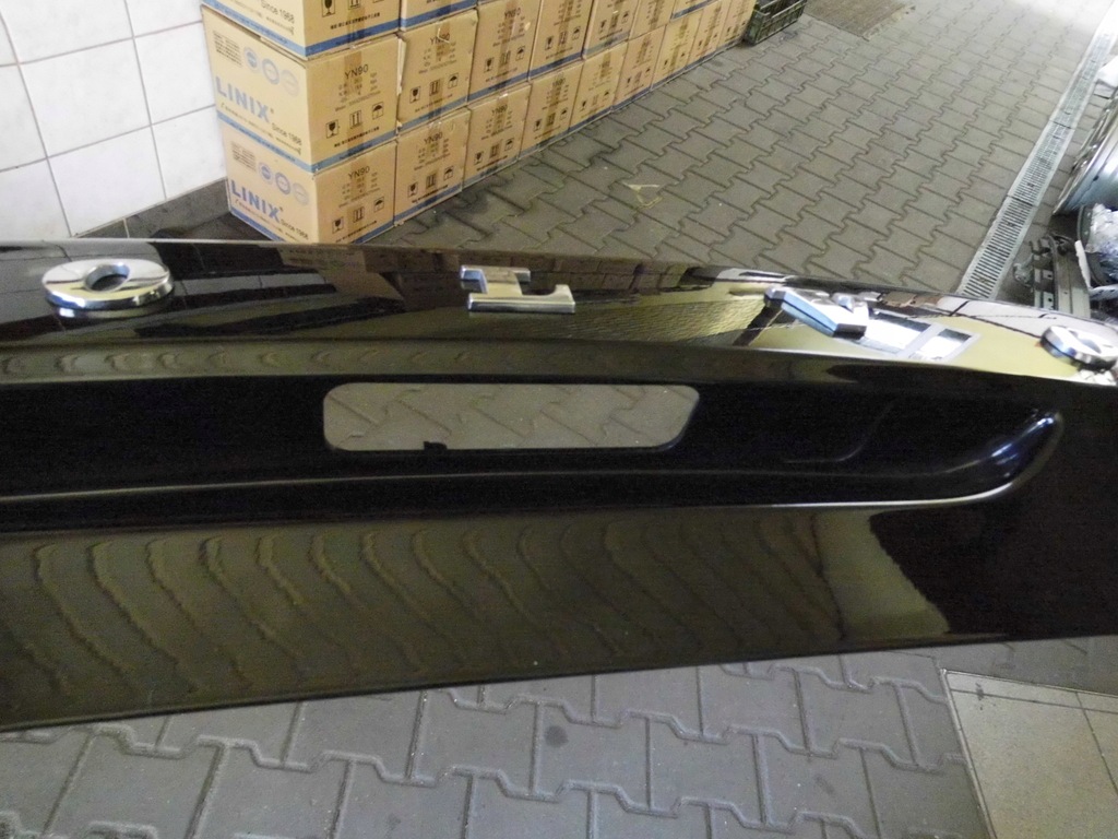 фото №7, Volvo v40 ii cc40 - накладка кришки задня 31301301