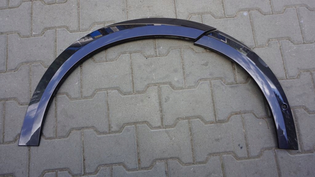 фото №1, Volvo xc60 ii правая накладка молдинг крыла перед