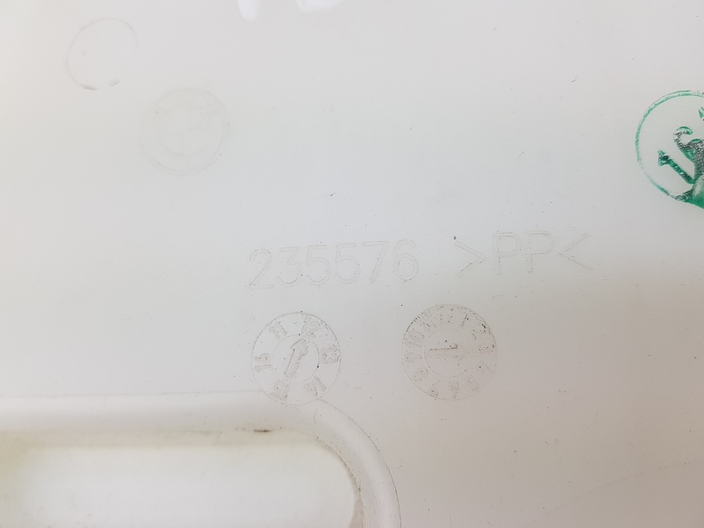 фото №5, Bmw seria 1 e81 бачок омивача oryg