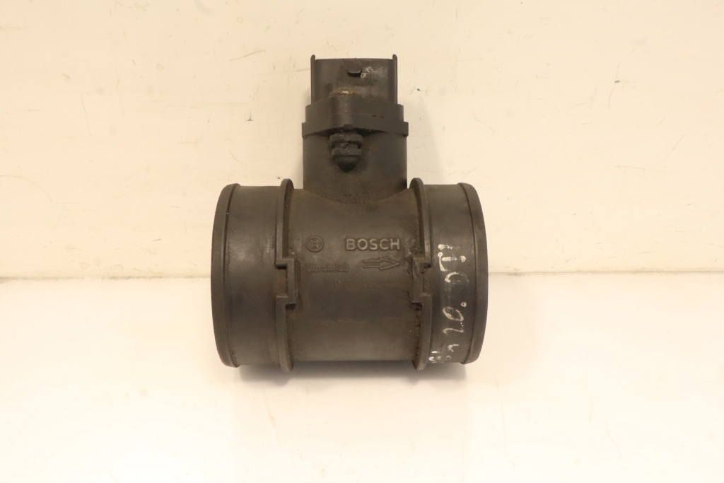 Купити Витратомір повітря opel omega b 2.0dti