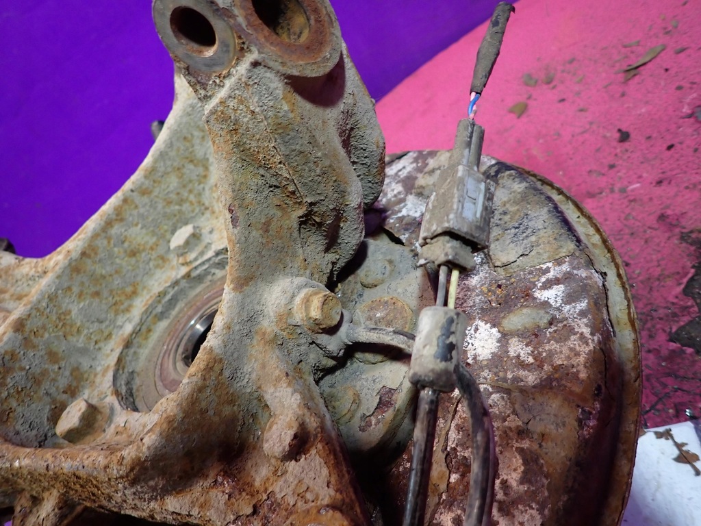 фото №6, Subaru forester iii 07- 2,0d поворотный кулак правый задняя правая задняя ступица