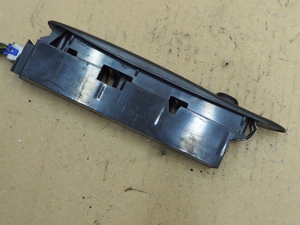 фото №13, Стекло colt 1996 левый панель перед mb960385