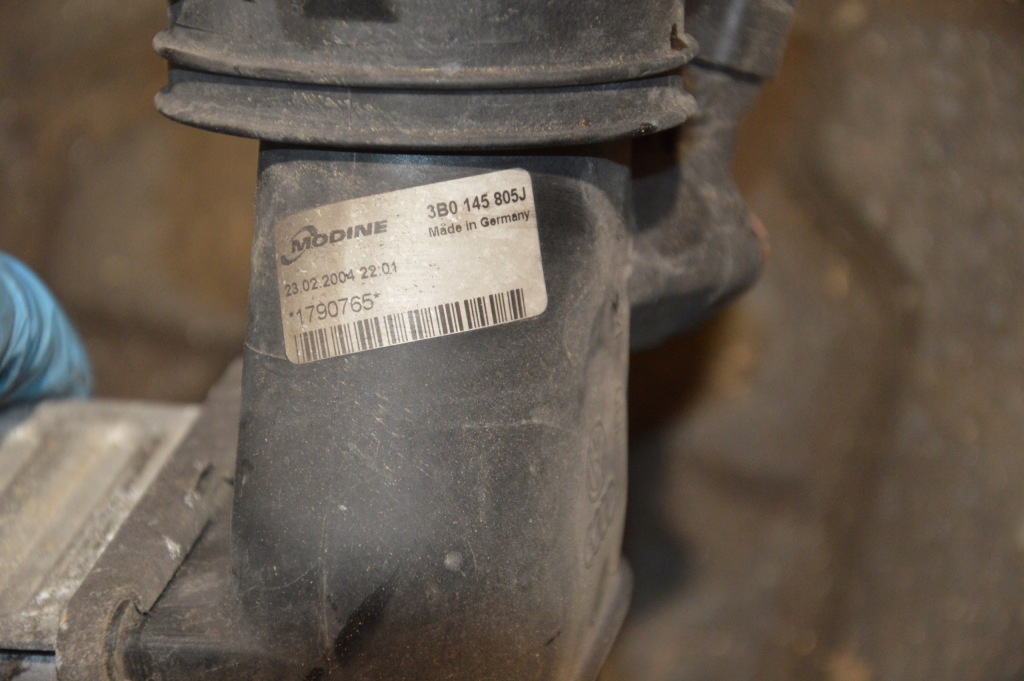 Vw passat b5 fl 2.5tdi інтеркулер 3b0145805j Доставка