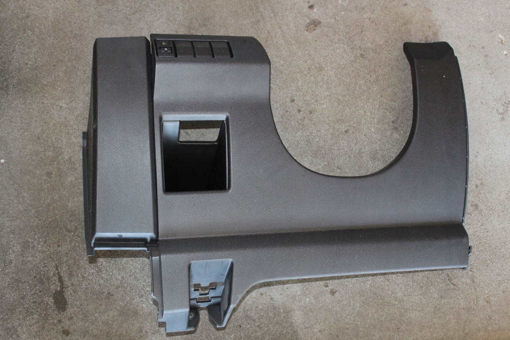 фото №1, Mazda 5 lift 2012 защита панели консоли левая нижняя