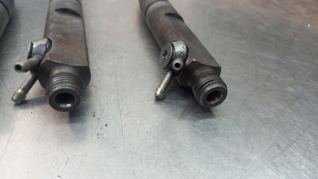 фото №7, Форсунки комплект 074130201g 074130202d vw t4 lt 35 2.5 sdi 75km