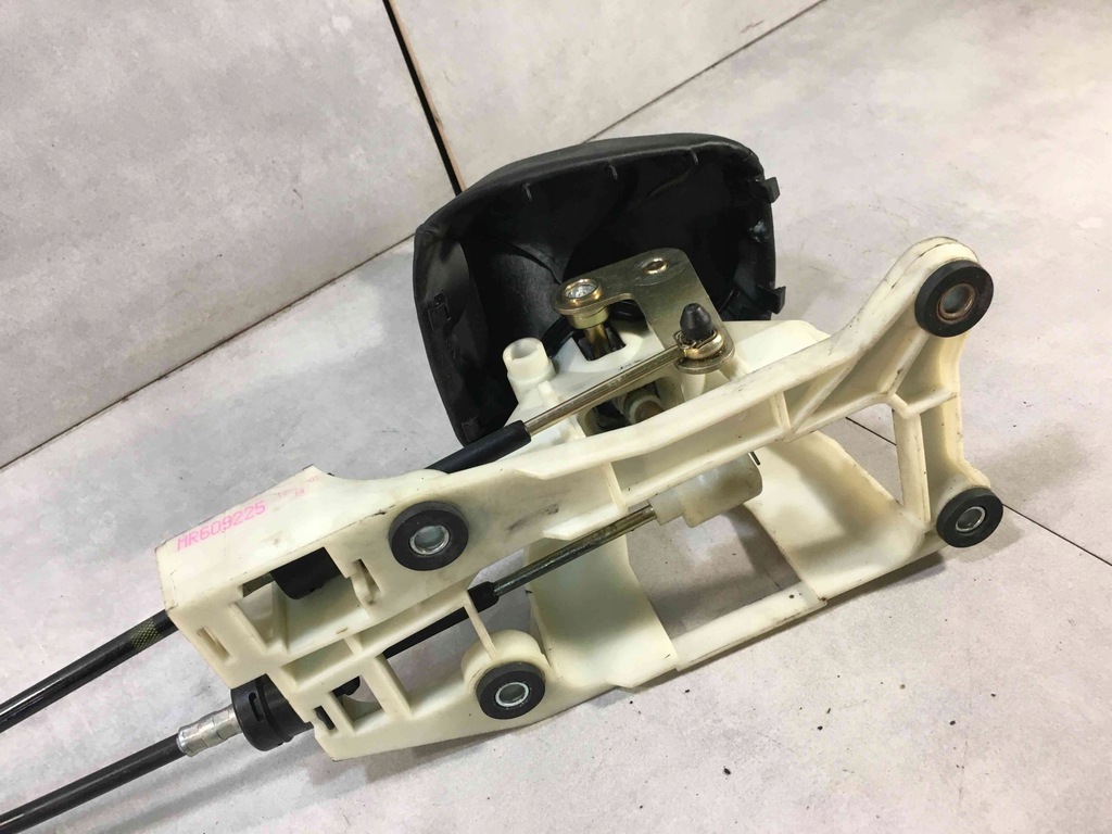 фото №16, Выборщик передач тросы space star 1.9 did mr609225