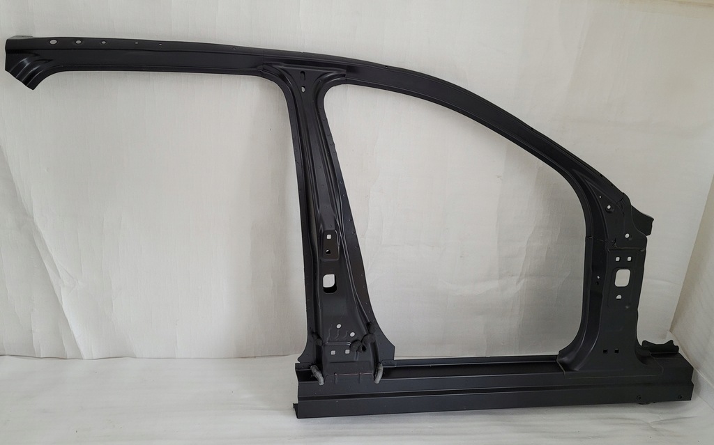 фото №1, Рама внутрішня права блок двигуна поріг mercedes c-klasa w206 a206 2021-