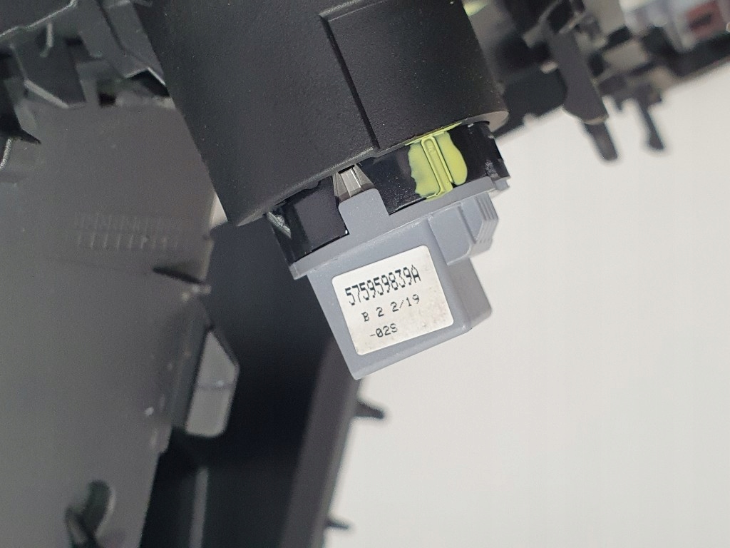 фото №10, Seat ibiza v 5 dekor рамка переключения передач полка pod indukcję 6f0863283 eu