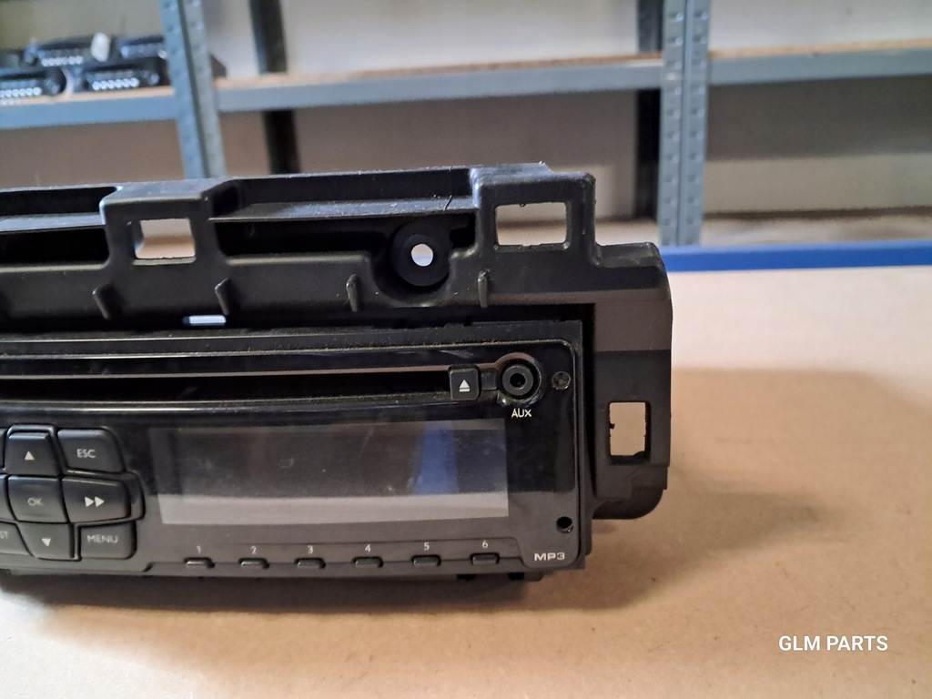 фото №9, Peugeot 208 2008 радио рамка оригинал 98030741zd