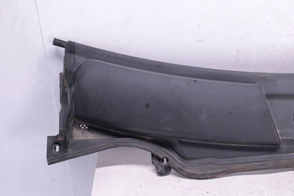 Пластик дворник передних mercedes-benz cla купе c117 a1768300013 с Разборки