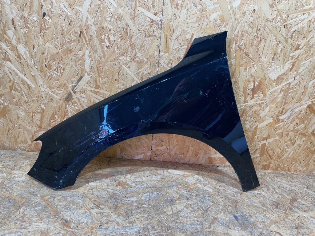 фото №1, Audi a1 82a крыло левый перед передний 82a821105