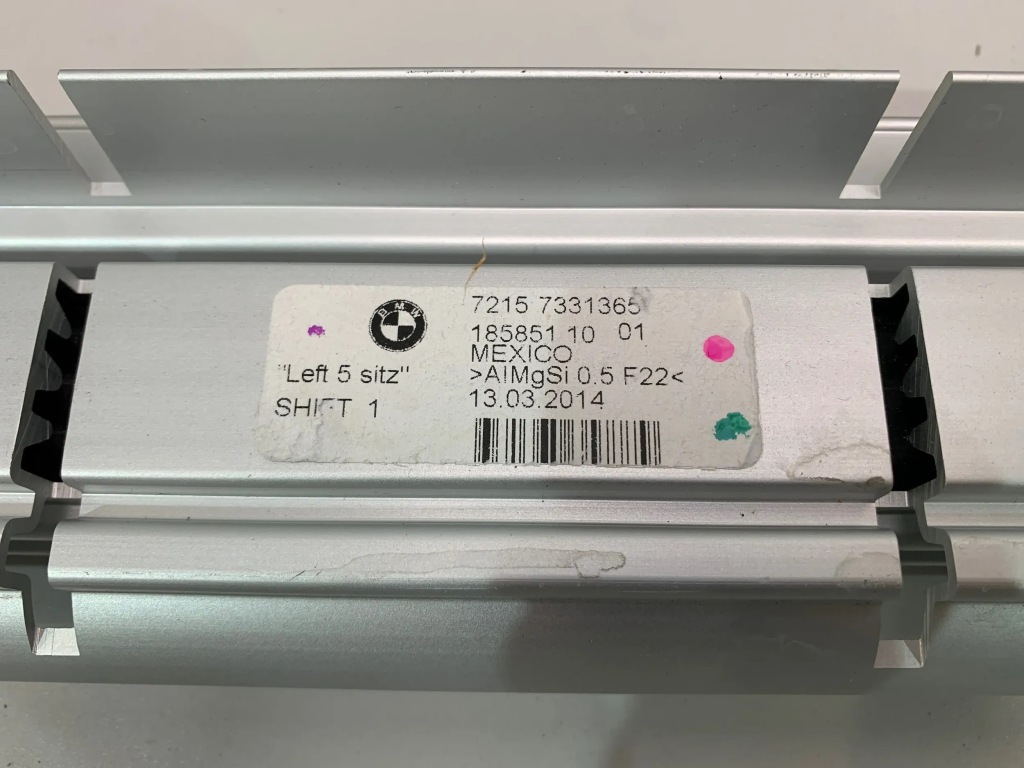 фото №5, Bmw x5 f15 стекло крепёжные багажника 7331365