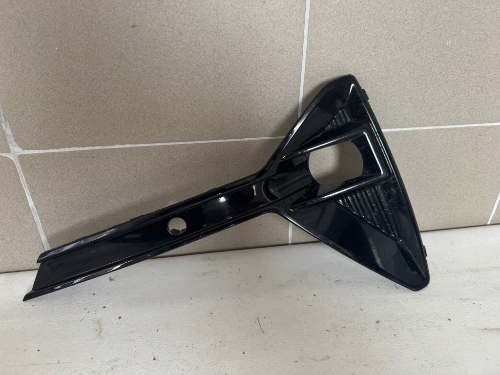 Купить Polestar ii 2 - решётка бампера правый правая перед 31663681