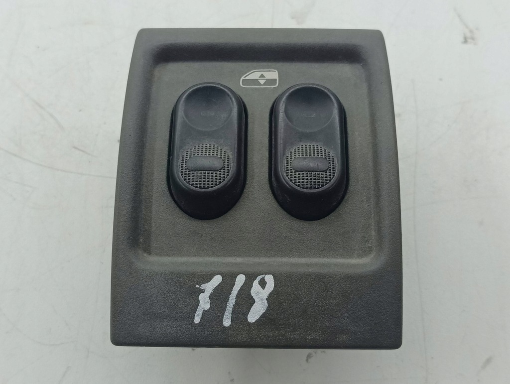 фото №1, Chrysler pt cruiser 2002 кнопки вікон