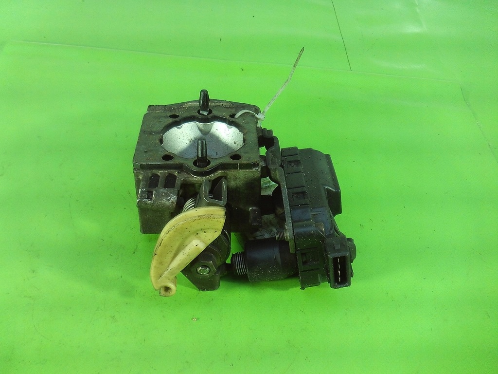 фото №4, Renault clio ii 1.4 8v дроссельная заслонка 3435201597