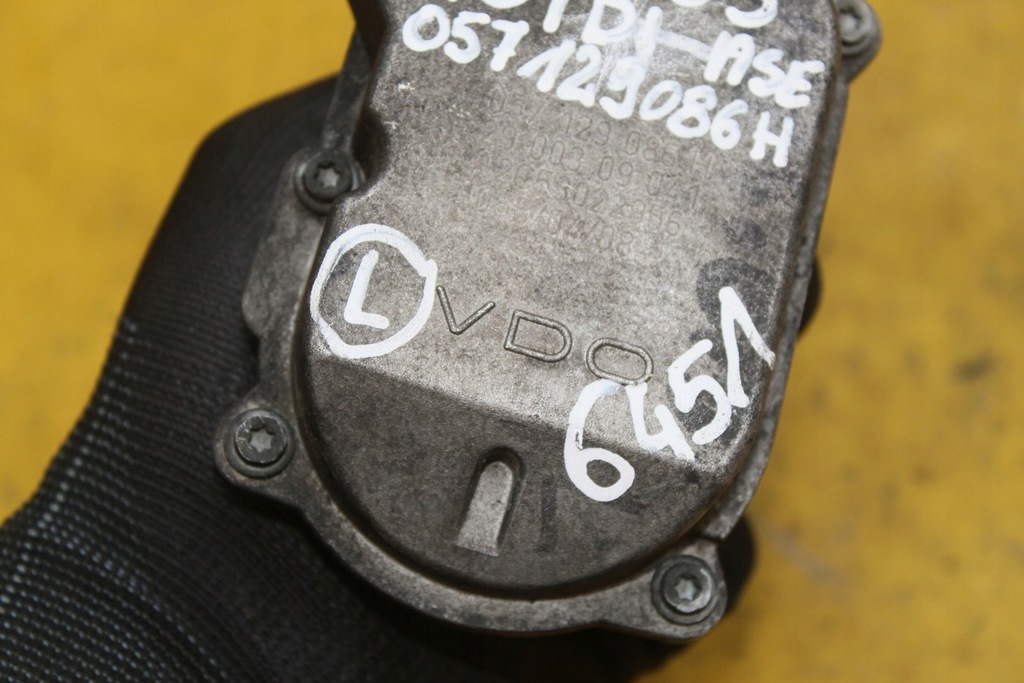 фото №9, Регулятор коллектор a8 d3 4.0 tdi 057129086h