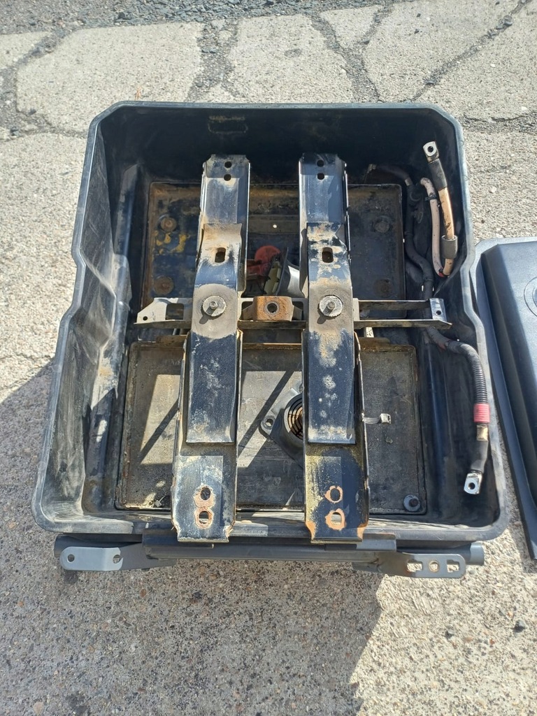 фото №8, Корпус основание коробка аккумуляторов daf xf 106