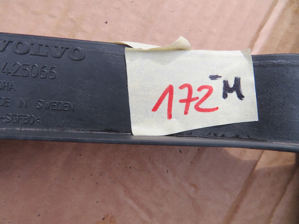 фото №11, Volvo v90 напрямна бампера задня правий 31425066