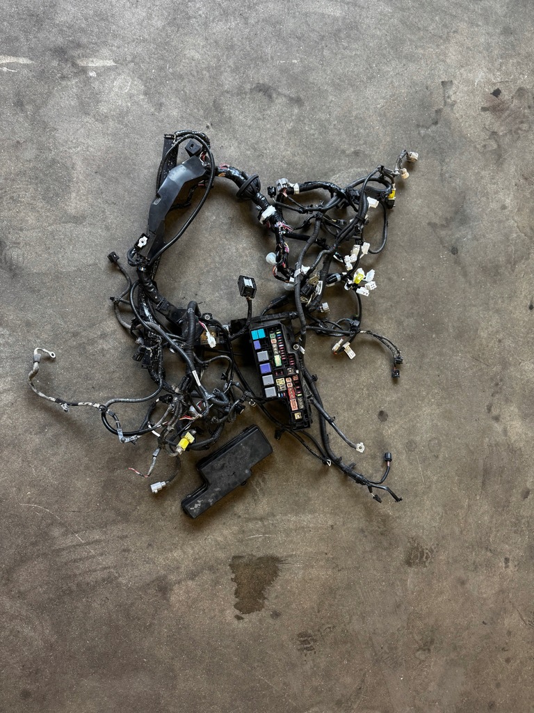 фото №1, Жгут отсек двигателя toyota hilux viii lift 2.8