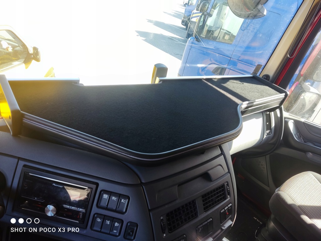 фото №8, Полка, stolik na приборная панель tir daf xf 106