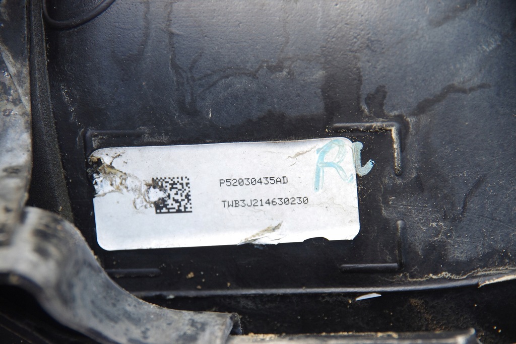 фото №8, Бак насос adblue 3.0 crd jeep grand cherokee wk2 lift 16-21 68231288ag