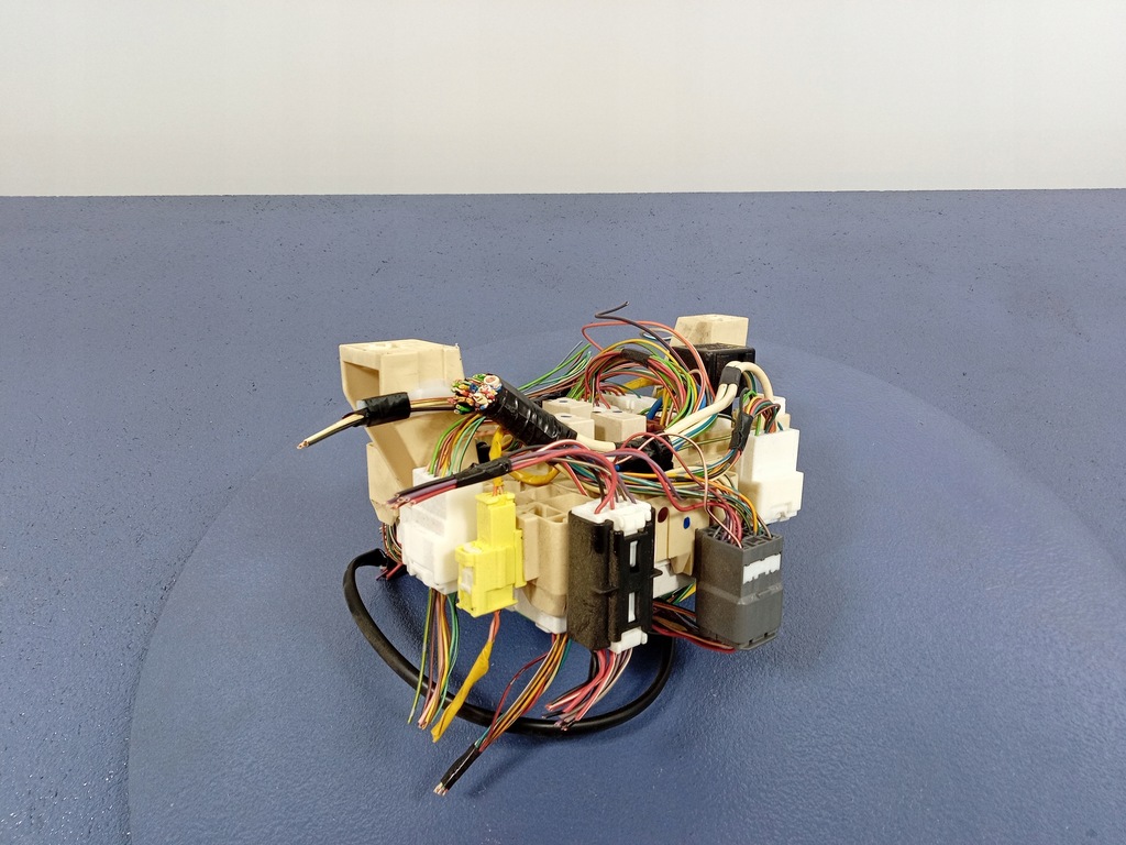 фото №4, Swift iv mk6 коробка предохранителей 36770-62jb0