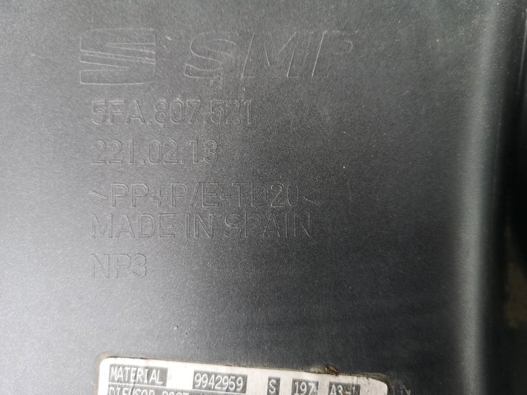 фото №11, Seat leon iv cupra- спойлер диффузор бампера задняя