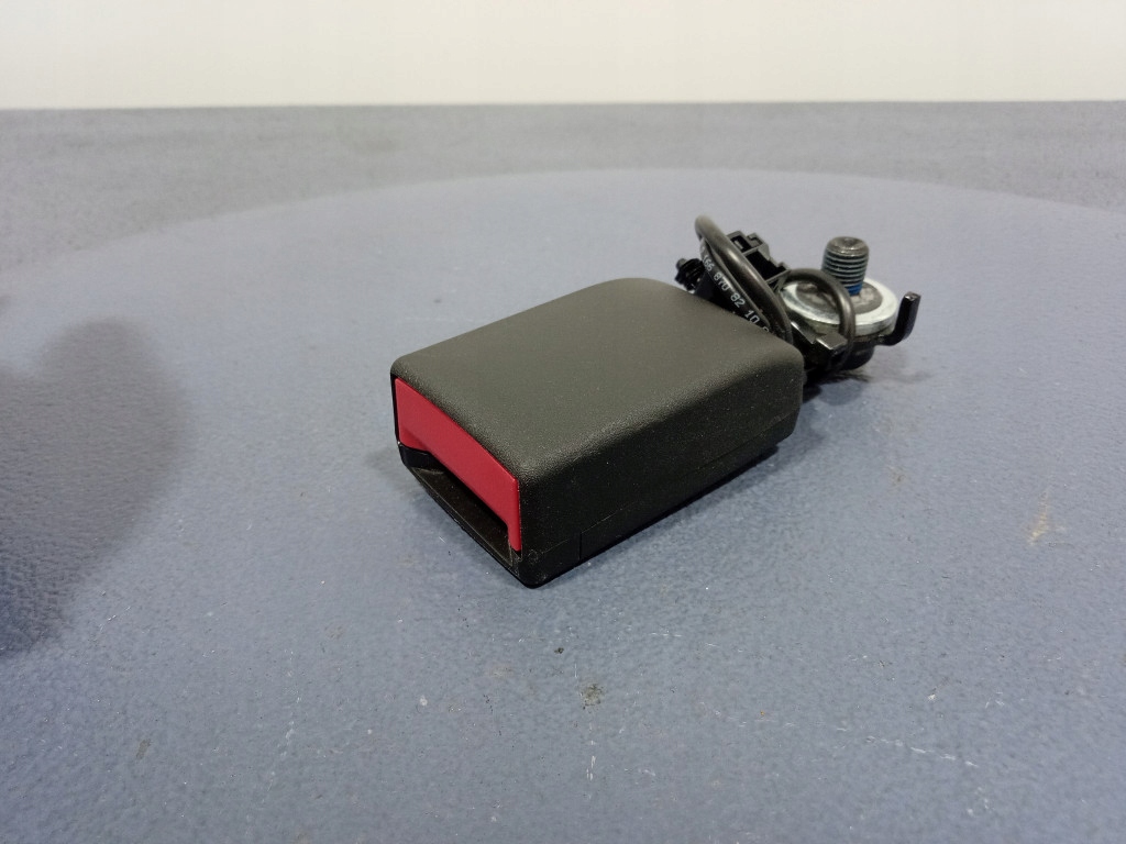 фото №4, Mercedes gls x166 замок пряжка поперечина задня 3 ряд a1668602469