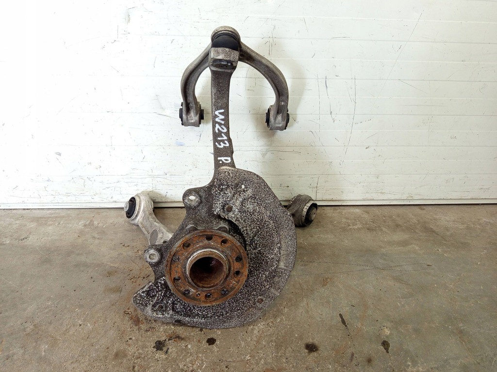 фото №1, Поворотний кулак комплектна правий перед важелі mercedes e w213