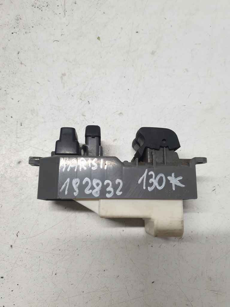 фото №1, Панель перемикач вікон toyota yaris ii 192832